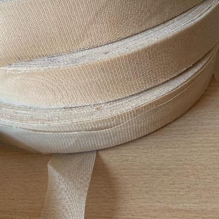 نوار گان رنگ کرم