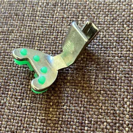 پایه دوخت دکمه