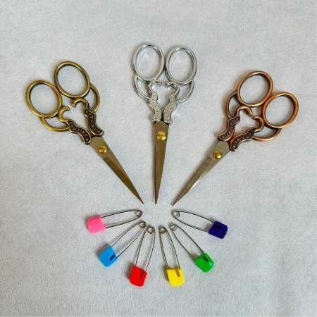 قیچی گلدوزی